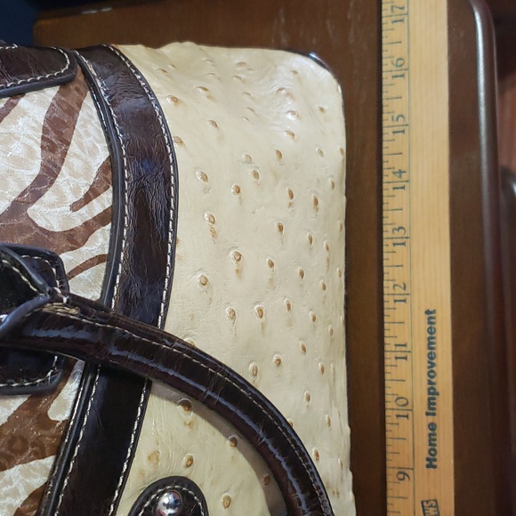 Beautiful Marc Chantal Ostrich Print Embossed Leather Shoulder Arm Handbag - Picture 5 of 7